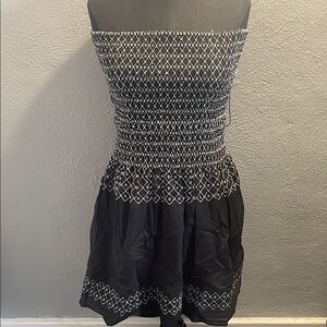 Elegant Black and White Strapless Dress